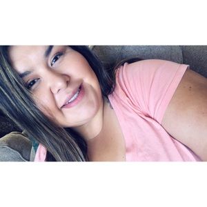 Meet your Posher, Yolanda